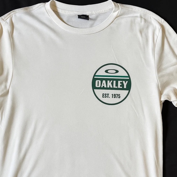 Oakley Men's Cream Tee with Green Logo - Picture 1 of 1